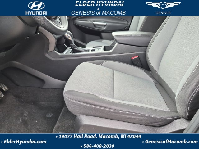 Used 2019 Ford Escape SE FWD image 12