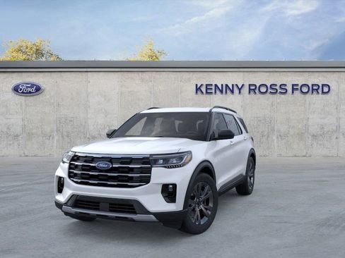 New 2026 Ford Explorer Active w/ Active Comfort Package AWD/4WD image 2
