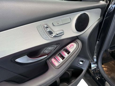 Used 2022 Mercedes-Benz GLC 300 image 24