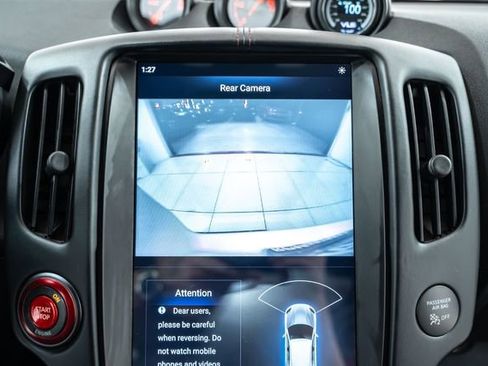 Used 2018 Nissan 370Z NISMO image 28