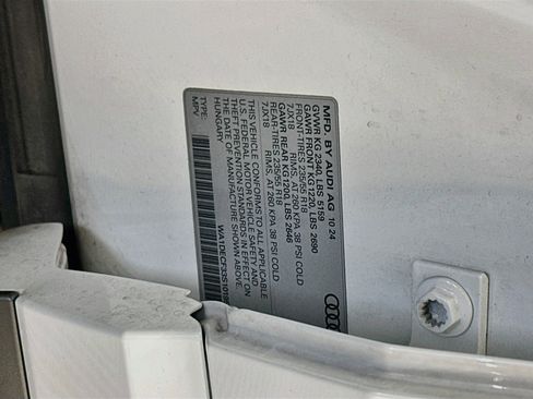 Used 2025 Audi Q3 2.0T Premium AWD/4WD image 12