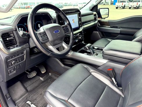 Used 2021 Ford F150 Lariat image 10
