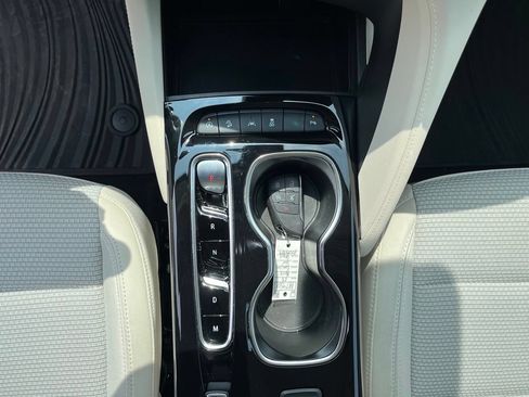 Used 2023 Buick Envision Preferred AWD/4WD image 26
