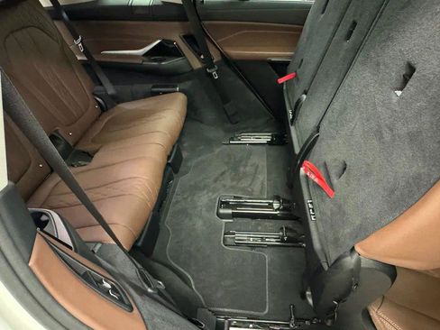 Used 2026 BMW X7 xDrive40i AWD/4WD image 31