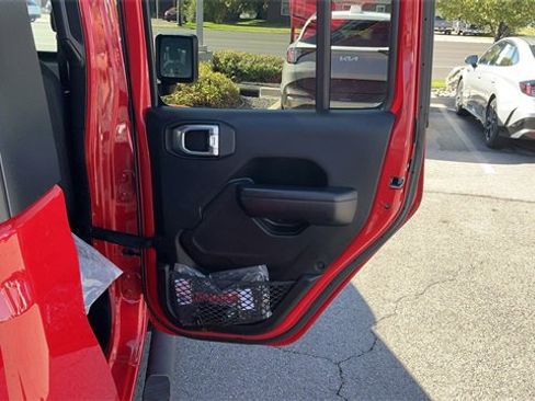 Used 2021 Jeep Gladiator Sport w/ Quick Order Package 24Q 80Th image 11