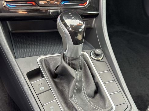 Certified 2025 Volkswagen Jetta S image 21