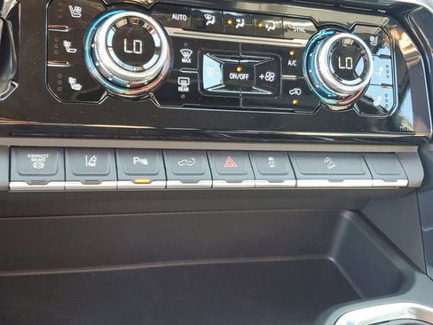 New 2026 GMC Sierra 2500 Denali w/ Denali Reserve Package image 25