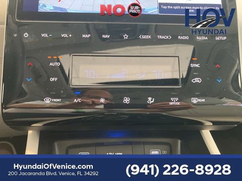 Certified 2024 Hyundai Tucson SEL w/ Convenience Package FWD image 17