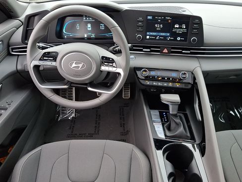Used 2026 Hyundai Elantra SEL Sport Premium FWD image 12