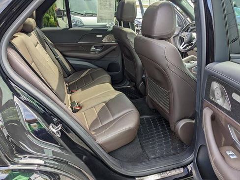 Used 2021 Mercedes-Benz GLE 450 4MATIC image 19