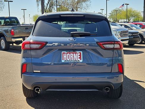 Used 2023 Ford Escape ST-Line w/ Tech Pack #1 FWD image 6