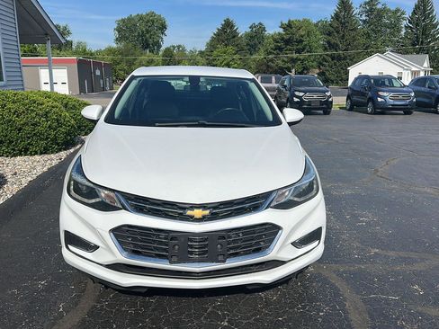 Used 2017 Chevrolet Cruze Premier FWD image 3
