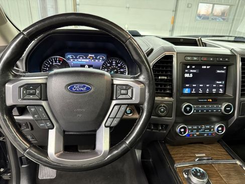 Used 2019 Ford Expedition Max Platinum image 14