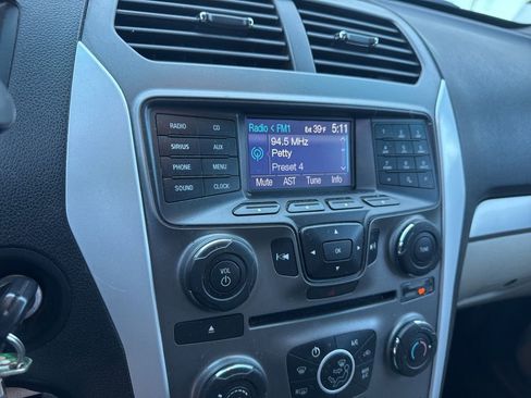 Used 2014 Ford Explorer 4WD image 15