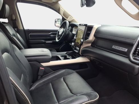 Used 2019 RAM 1500 Laramie image 15