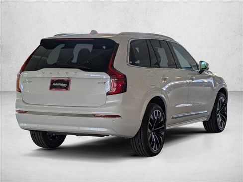 Used 2026 Volvo XC90 B5 Plus w/ Protection Package AWD/4WD image 5