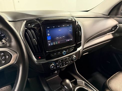 Used 2021 Chevrolet Traverse LT w/ LT Premium Package AWD/4WD image 79