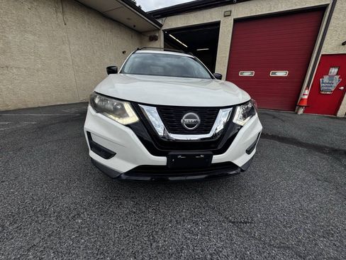 Used 2018 Nissan Rogue SV AWD/4WD image 5