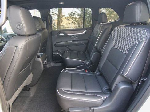 New 2026 GMC Acadia Denali w/ Super Cruise Package image 29