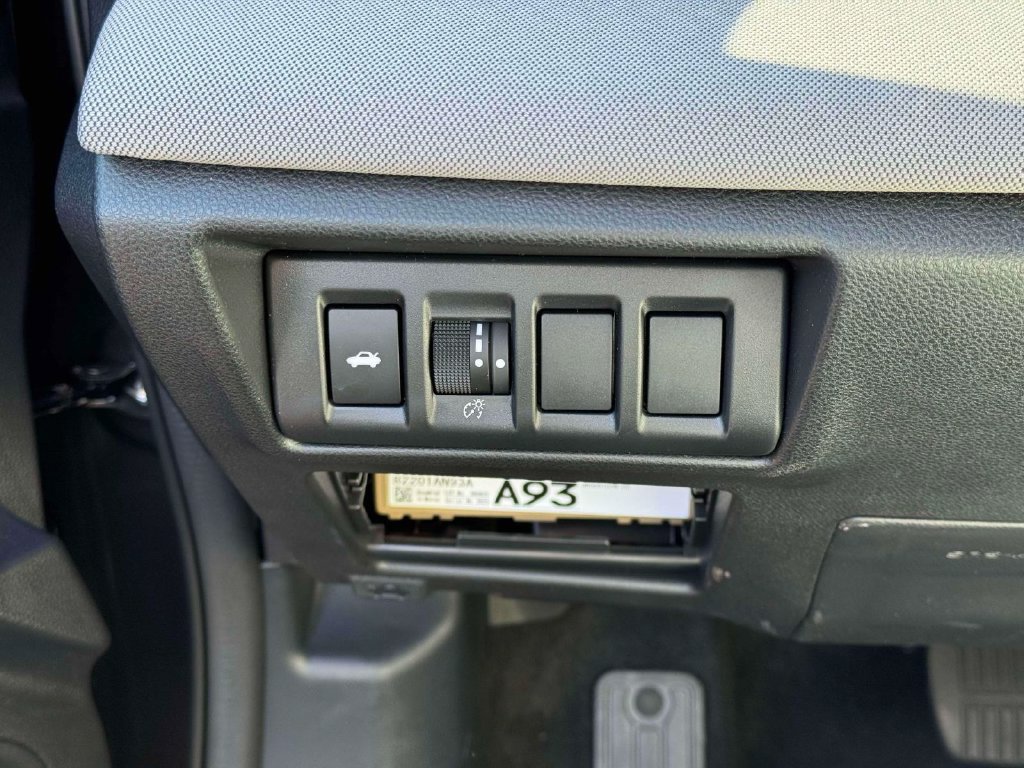 Used 2025 Subaru Legacy Premium AWD/4WD image 21