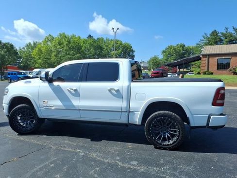 Used 2022 RAM 1500 Limited AWD/4WD image 19