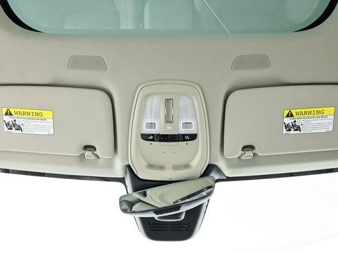 Certified 2024 Volvo XC60 B5 Ultimate AWD/4WD image 21