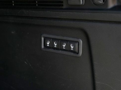 Used 2023 Jeep Wagoneer L Series II image 17