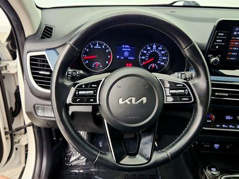 Used 2023 Kia Seltos S AWD/4WD image 13