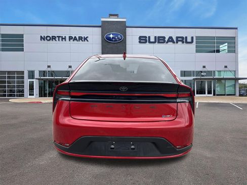 Used 2023 Toyota Prius LE image 4