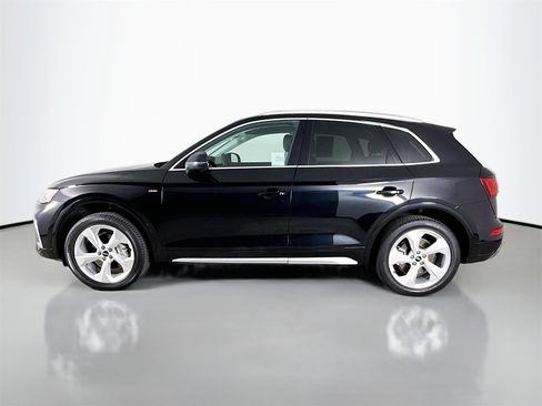 Certified 2022 Audi Q5 2.0T Premium Plus image 4