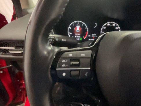 Certified 2024 Honda HR-V EX-L image 32