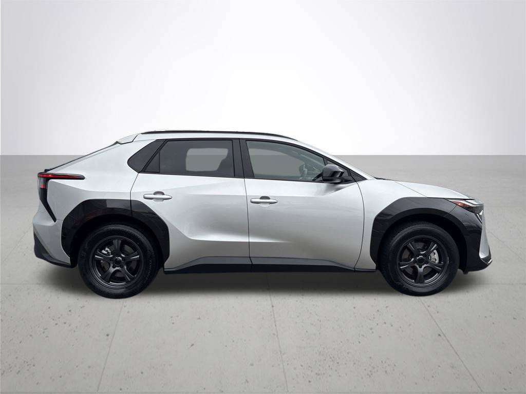Used 2024 Toyota bZ4X AWD w/ Weather Package image 5