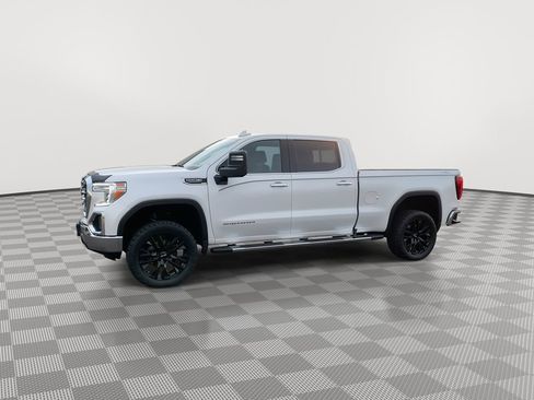 Used 2022 GMC Sierra 1500 SLT w/ SLT Convenience Package image 3
