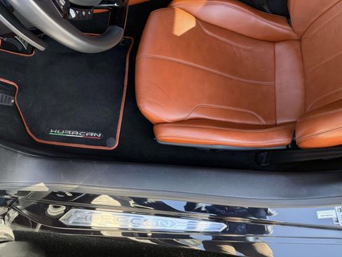 Used 2018 Lamborghini Huracan LP 610-4 image 32