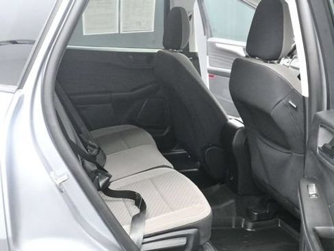 Used 2022 Ford Escape SE FWD image 16