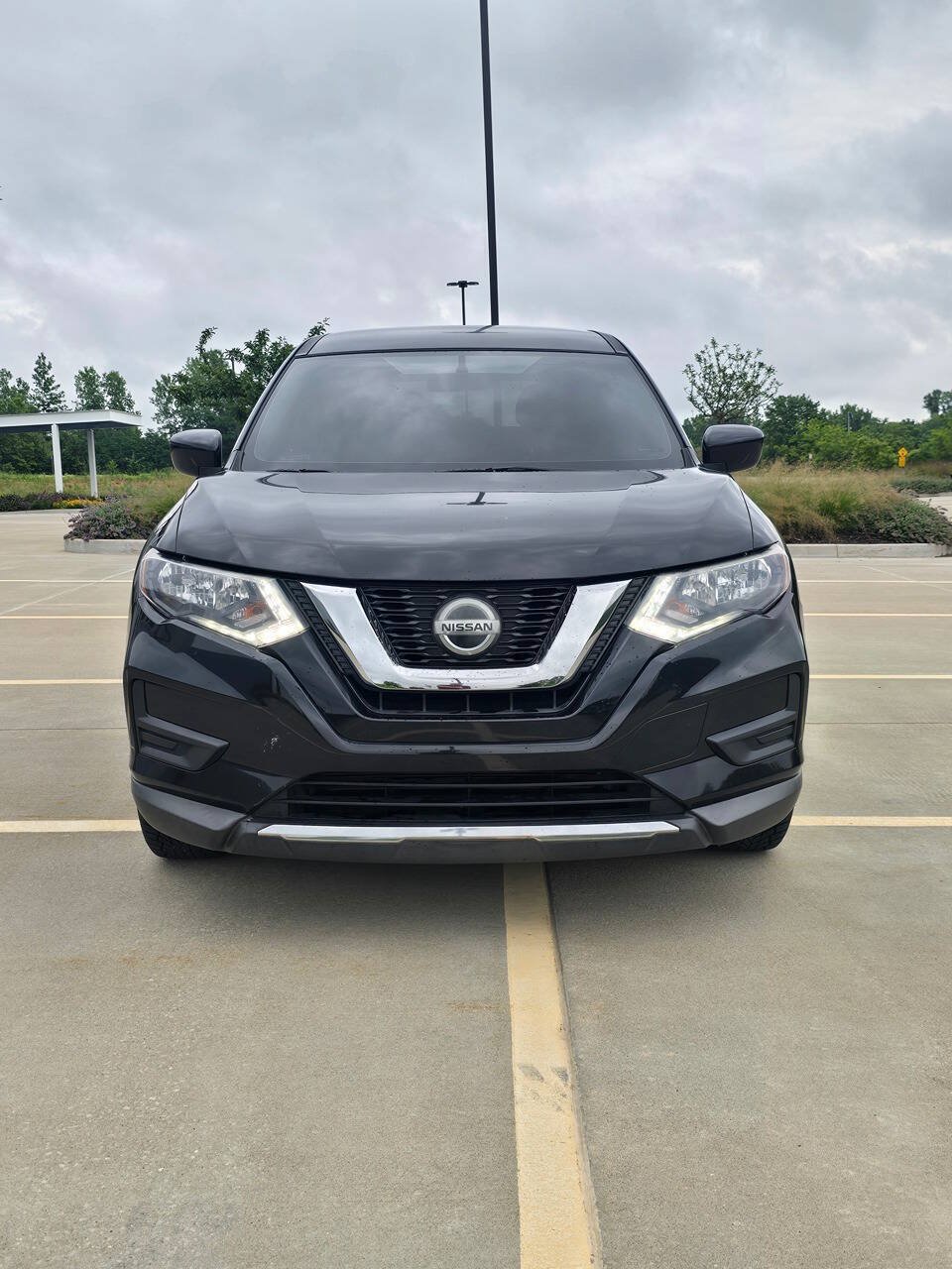 Used 2018 Nissan Rogue S FWD image 4
