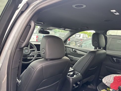 Used 2025 Buick Enclave Preferred FWD image 14