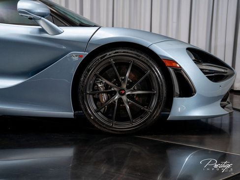 Used 2018 McLaren 720S Luxury image 24