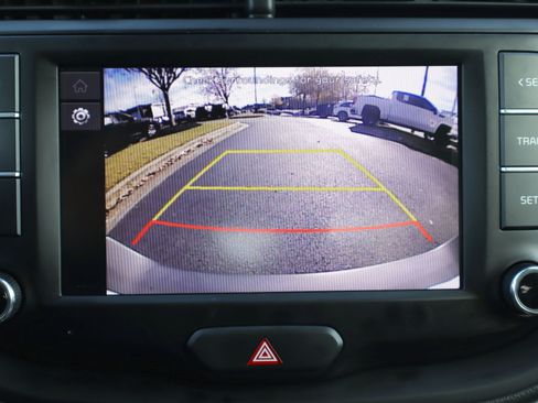 Used 2022 Kia Soul LX w/ Technology Package image 11