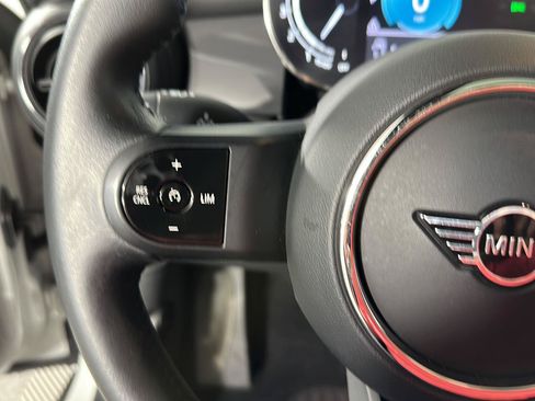 Used 2022 MINI Cooper 2-Door Hardtop FWD image 13