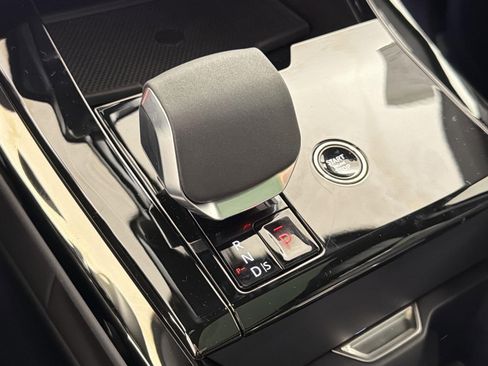 New 2025 Land Rover Range Rover Sport Dynamic SE image 16