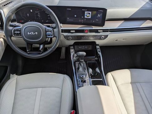 Used 2025 Kia Sorento SX FWD image 15
