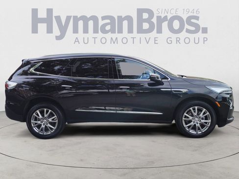 Used 2023 Buick Enclave Premium w/ Experience Buick Package FWD image 2