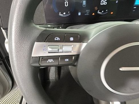 Used 2025 Hyundai Kona SE AWD/4WD image 16