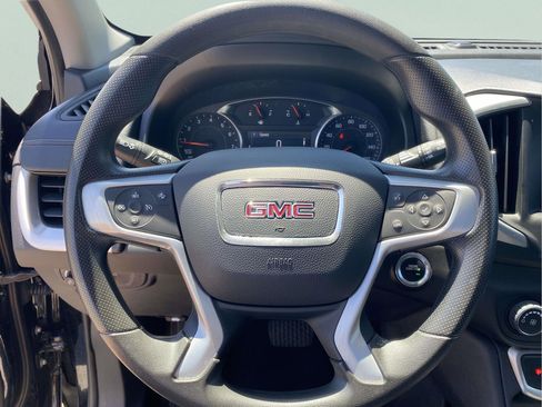 Used 2024 GMC Terrain SLE FWD image 19