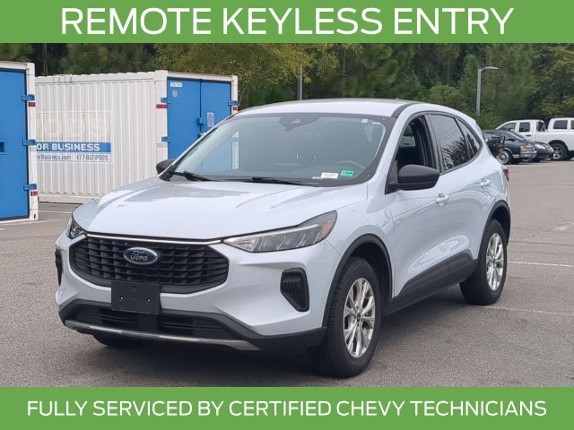 Used 2025 Ford Escape Active AWD/4WD image 10