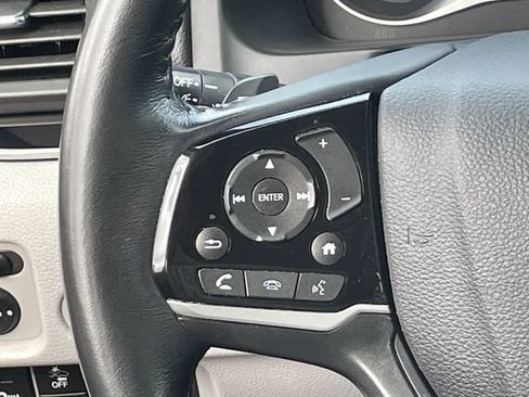 Used 2022 Honda Pilot Touring image 13
