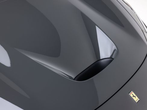 Certified 2022 Ferrari F8 Tributo RWD image 33