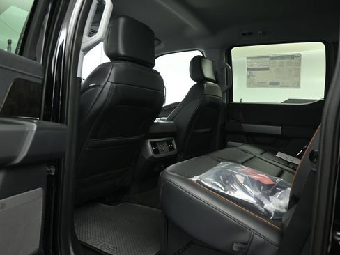 New 2026 Ford F450 Lariat w/ Lariat Premium Package AWD/4WD image 17