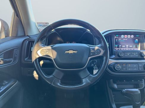 Used 2017 Chevrolet Colorado LT w/ LT Convenience Package image 11